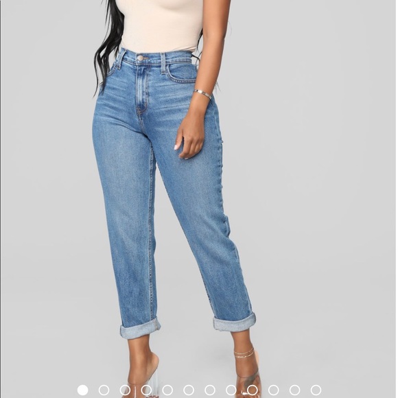 Fashion Nova Denim - Mom jeans